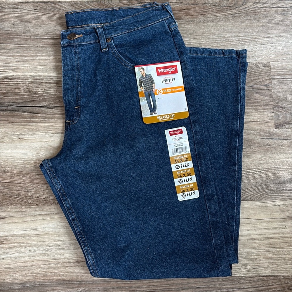 Wrangler Men's Straight Jeans Dark Blue Relaxed Fit Waist 34 34x30 Wranglers New